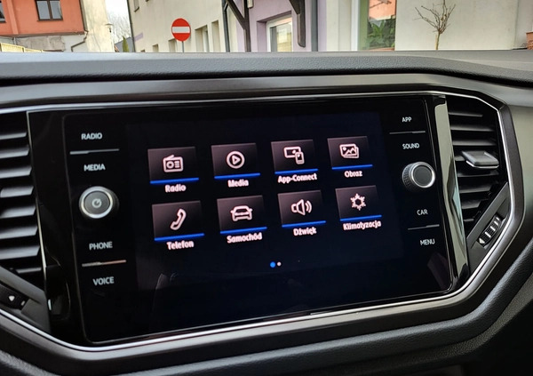 Volkswagen T-Roc cena 82900 przebieg: 15000, rok produkcji 2019 z Rydułtowy małe 379